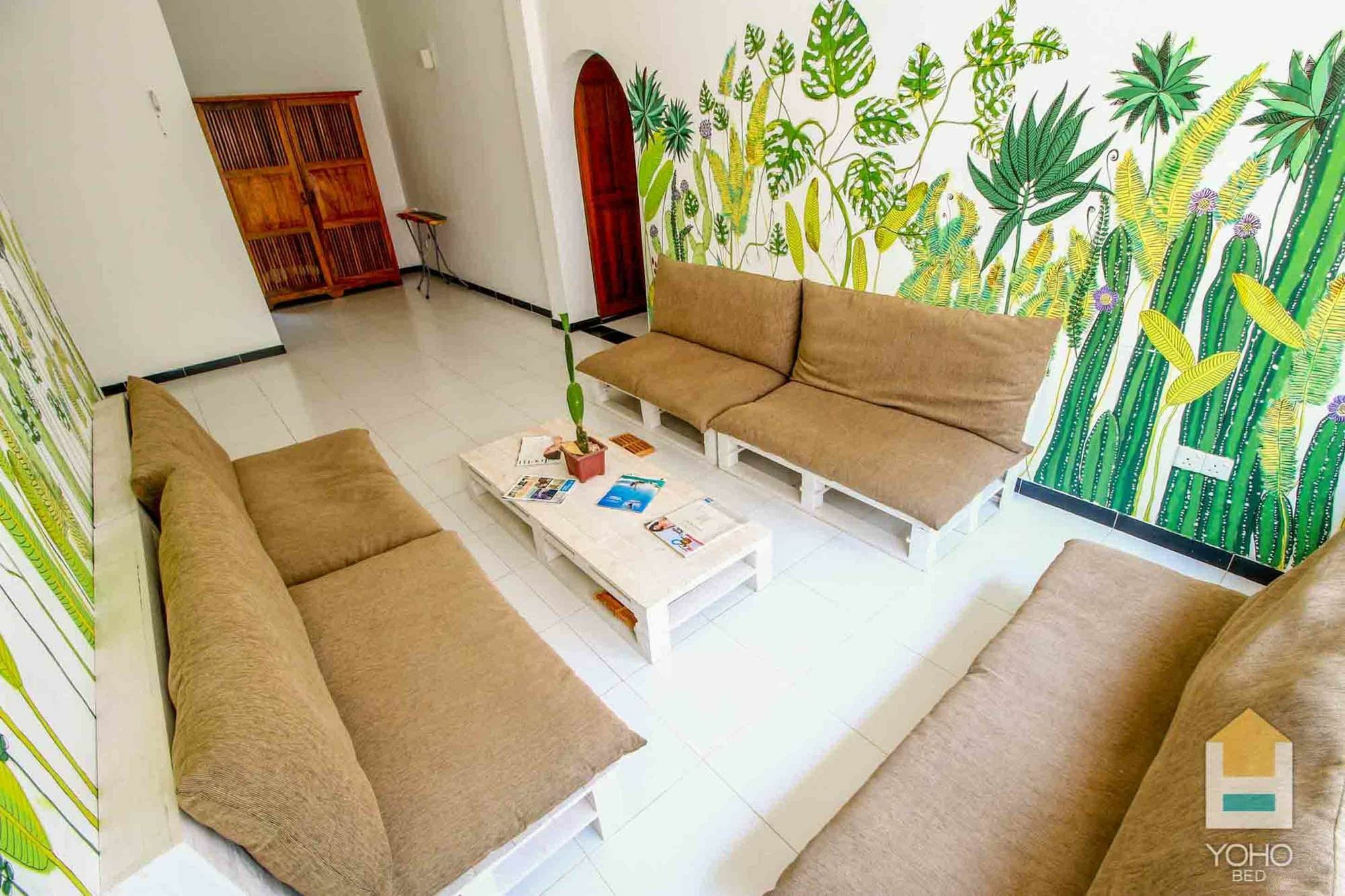 Bed & Bicycle Hostel Дехивала-Маунт-Лавиния Экстерьер фото