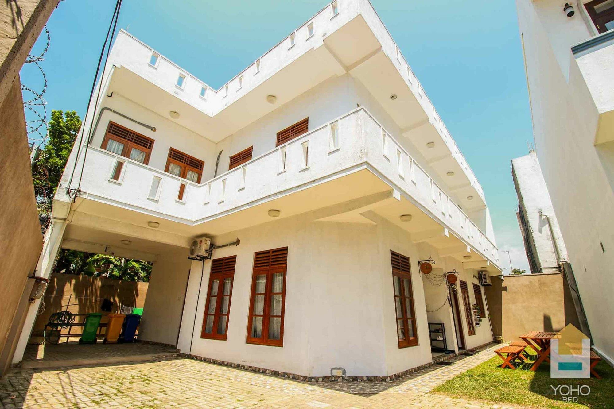 Bed & Bicycle Hostel Дехивала-Маунт-Лавиния Экстерьер фото